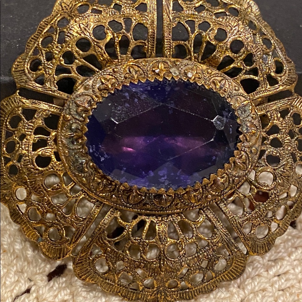 Vintage  Gold Tone Filigree Brooch with Purple Czech Glass